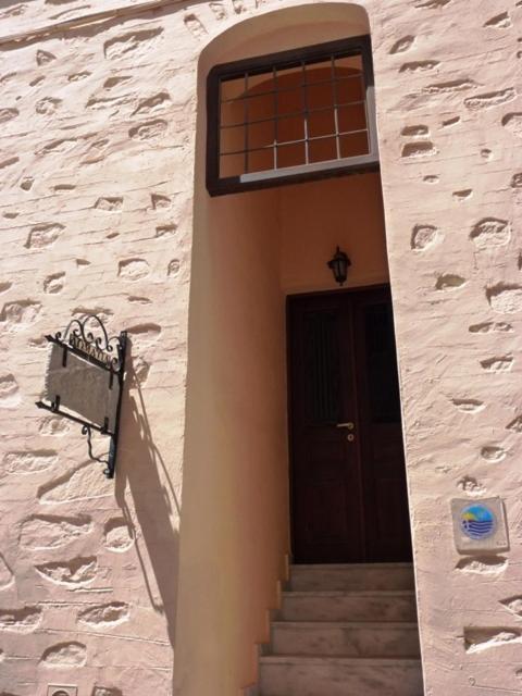 Odos Odysseos Aparthotel Ermoupoli Exterior foto